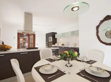 Villa Miracheros - 4 Bedroom - Perfect For Families - Stunning Sea Views